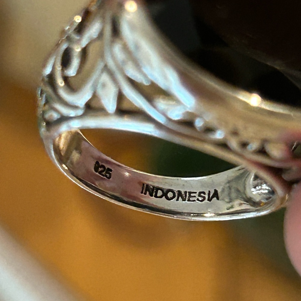 Silpada Ring Size 7 Black Oval Chalcedony Gemstone 925 Sterling Silver Indonesia - Picture 4 of 14